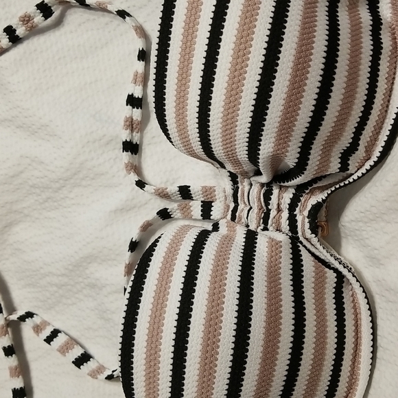NWT STRAPLESS STRIPED UNDERWIRE MOLDED CUP BIKINI SWIM SWIMSUIT BRA TOP 32B - Picture 2 of 5